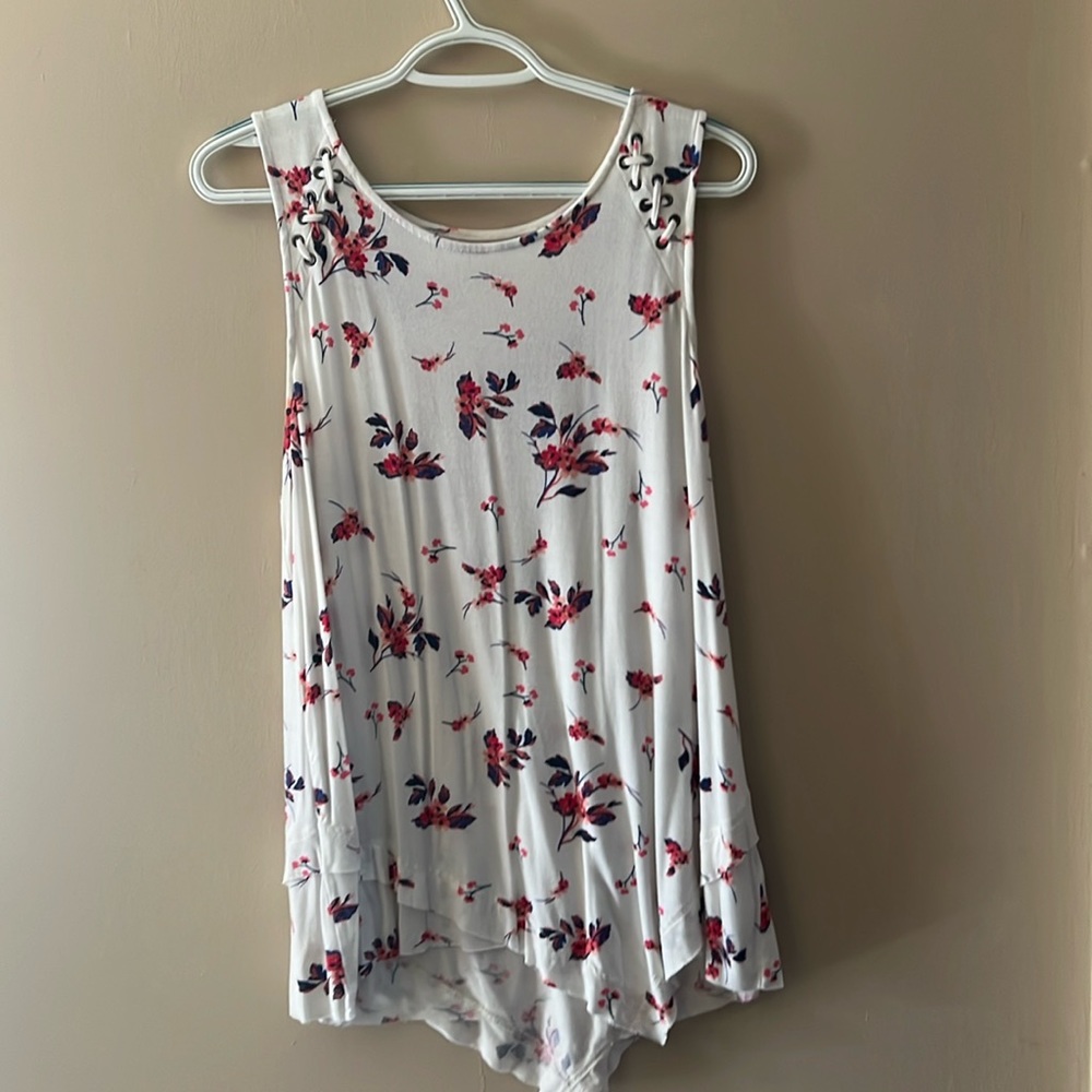 White and floral sleeveless top